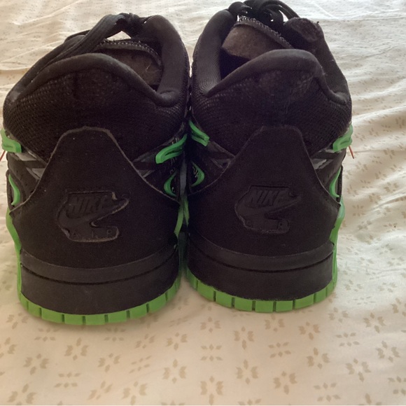 GUC Men’s Nike Air Rubber Dunk Off White Green Strike, size 9.5 - Picture 2 of 8